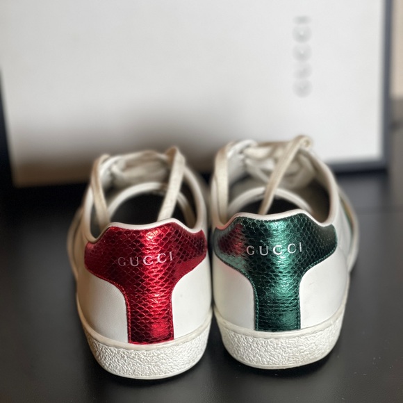 Women’s Gucci Ace Sneaker with Bee - Picture 3 of 5